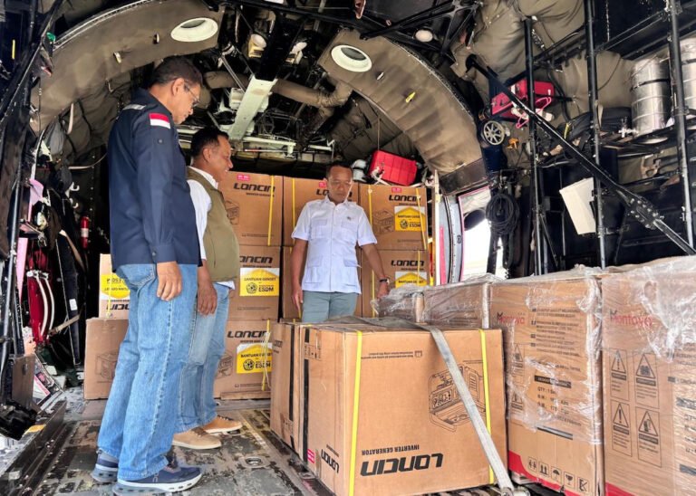 pemerintah-berikan-bantuan